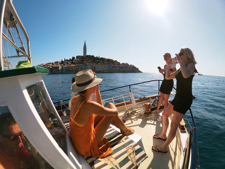 Five+Elements+boat+excursion+around+Rovinj+-+Yoga+and+Adventure+retreat+Croatia